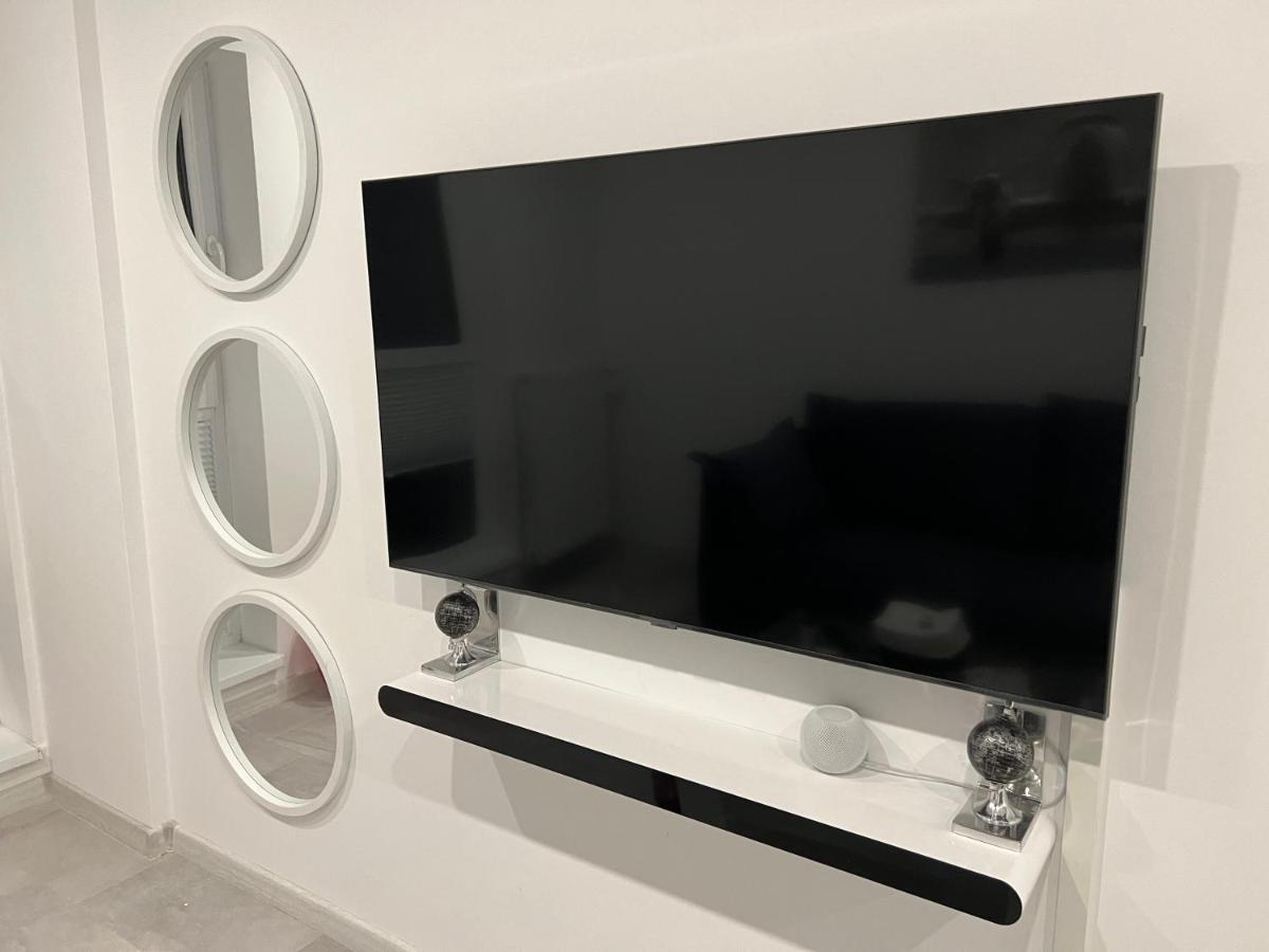 Fancy Penthouse Studio With Lakeview W10 بوخارست المظهر الخارجي الصورة